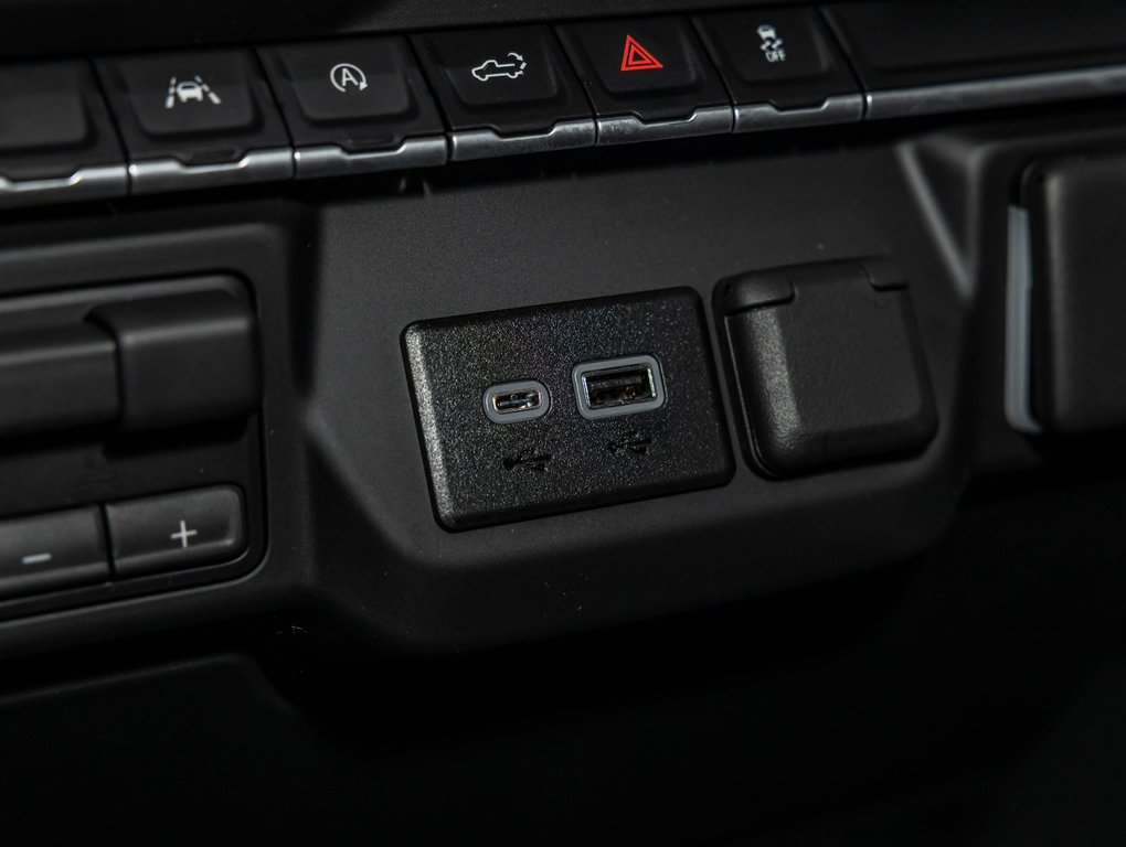 2026 Chevrolet Silverado 1500 in St-Jérôme, Quebec - 26 - w1024h768px