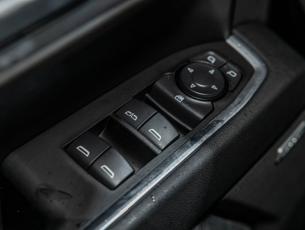2026 Chevrolet Silverado 1500 in St-Jérôme, Quebec - 27 - w1024h768px