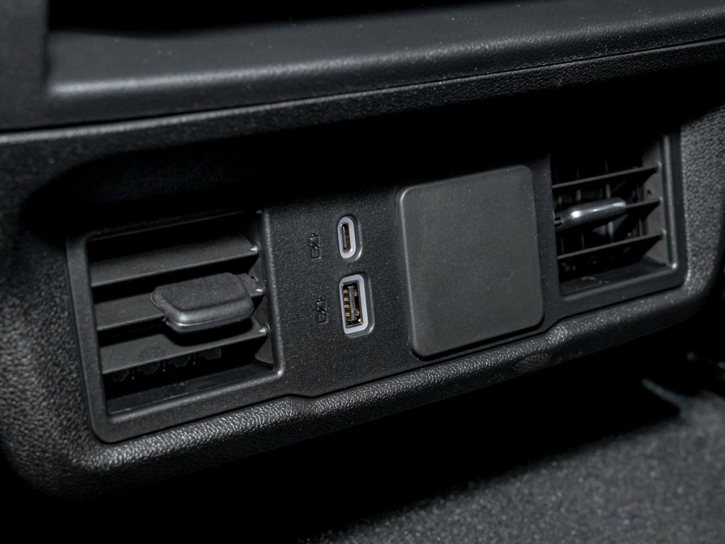 2026 Chevrolet Silverado 1500 in St-Jérôme, Quebec - 29 - w1024h768px