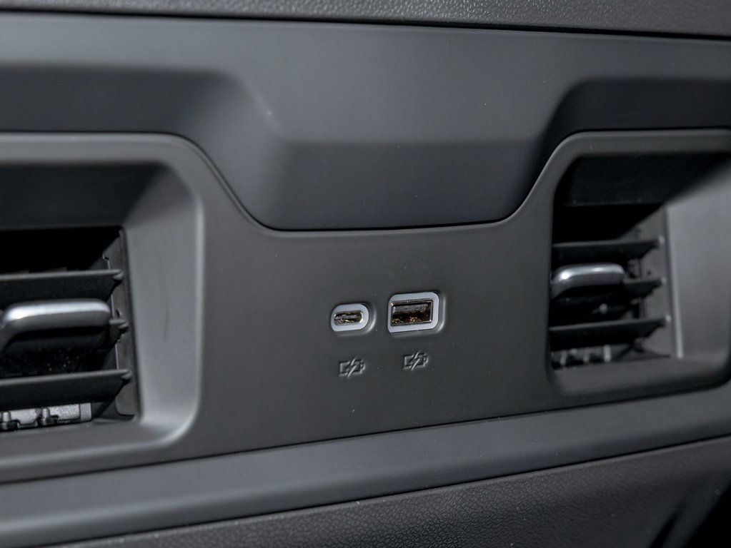 2026 Chevrolet Silverado 1500 in St-Jérôme, Quebec - 34 - w1024h768px