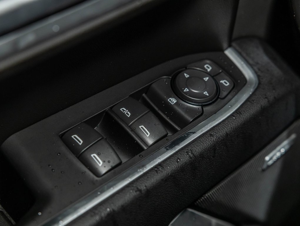 2026 Chevrolet Silverado 1500 in St-Jérôme, Quebec - 27 - w1024h768px