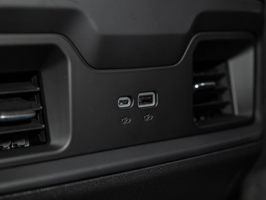 2026 Chevrolet Silverado 1500 in St-Jérôme, Quebec - 32 - w1024h768px