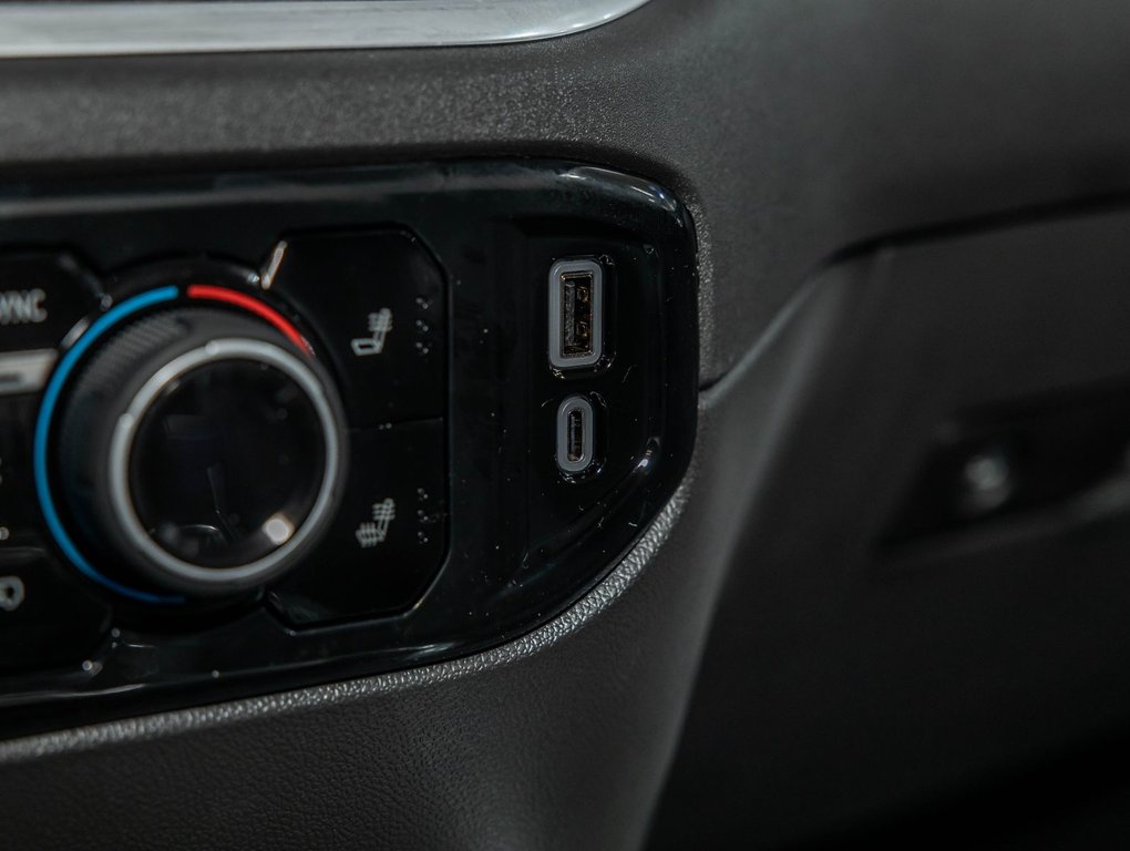 2026 Chevrolet Silverado 1500 in St-Jérôme, Quebec - 29 - w1024h768px