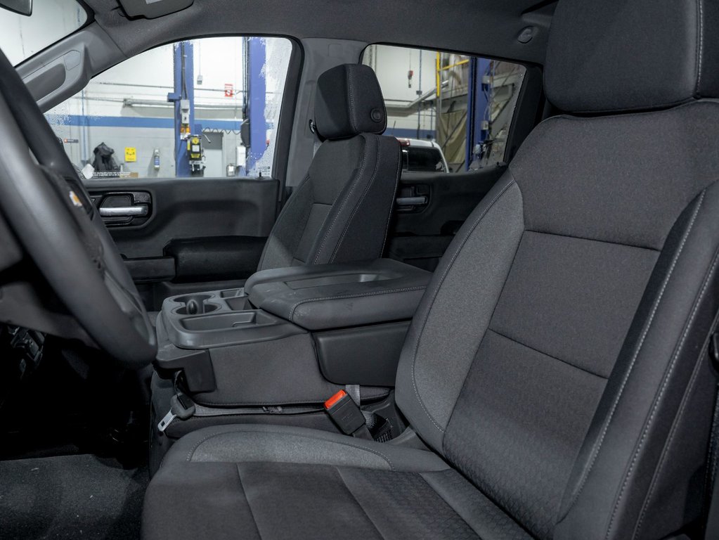 2026 Chevrolet Silverado 1500 in St-Jérôme, Quebec - 10 - w1024h768px