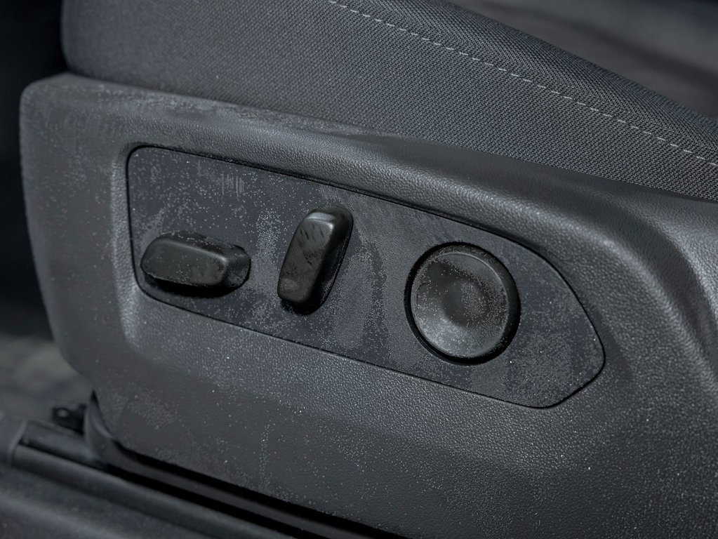 2026 Chevrolet Silverado 1500 in St-Jérôme, Quebec - 23 - w1024h768px