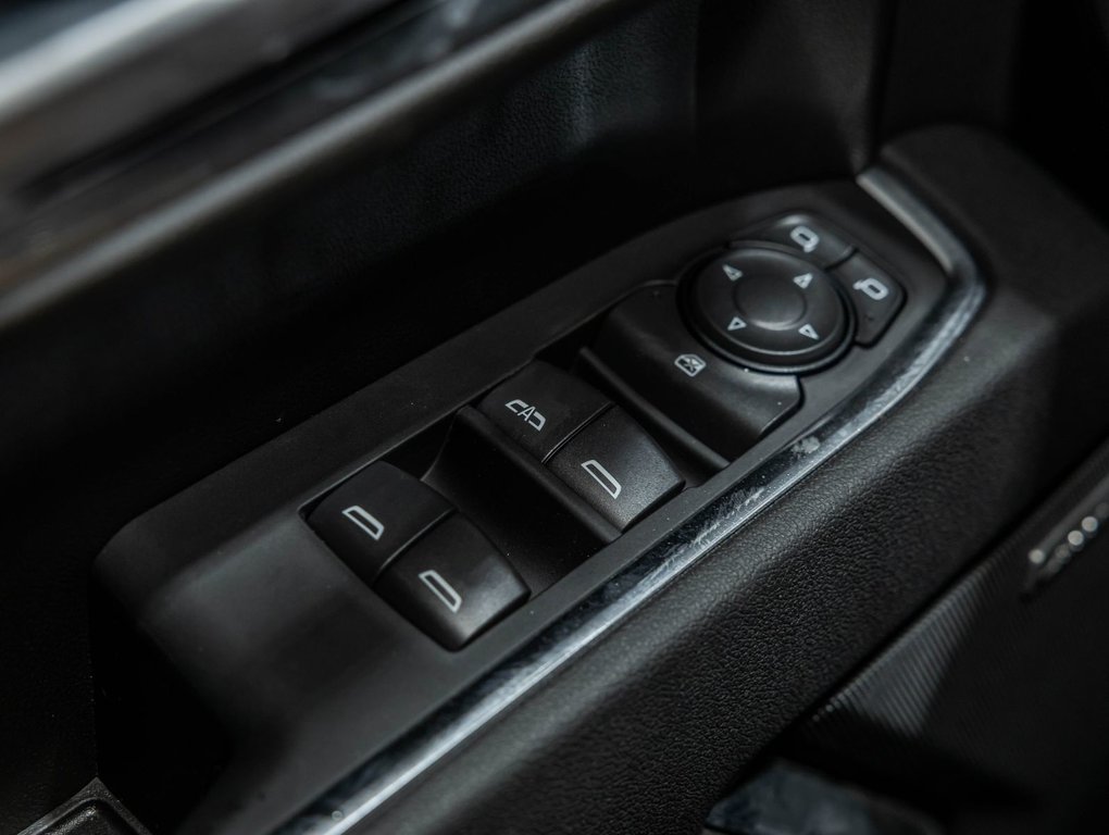 2026 Chevrolet Silverado 1500 in St-Jérôme, Quebec - 29 - w1024h768px