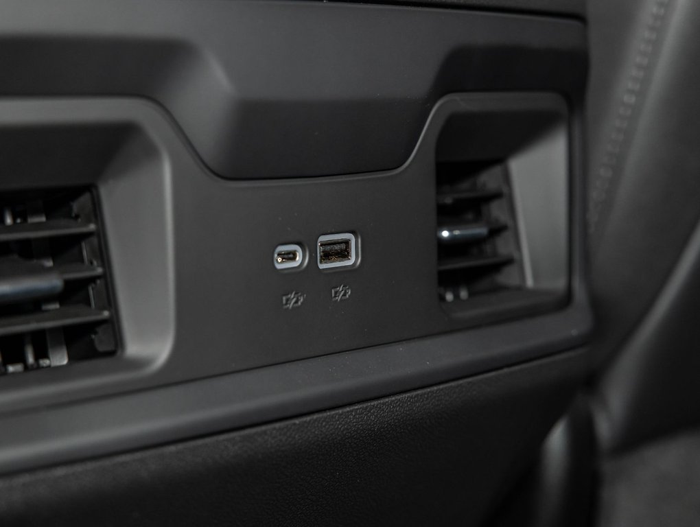 2026 Chevrolet Silverado 1500 in St-Jérôme, Quebec - 33 - w1024h768px