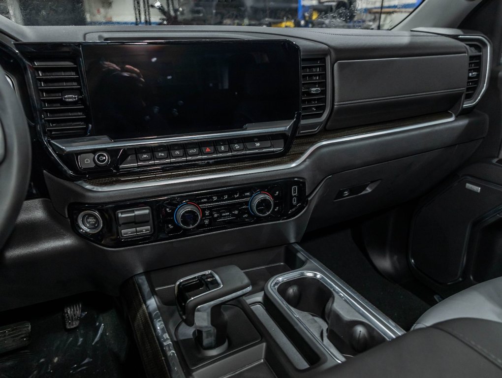 2026 Chevrolet Silverado 1500 in St-Jérôme, Quebec - 20 - w1024h768px