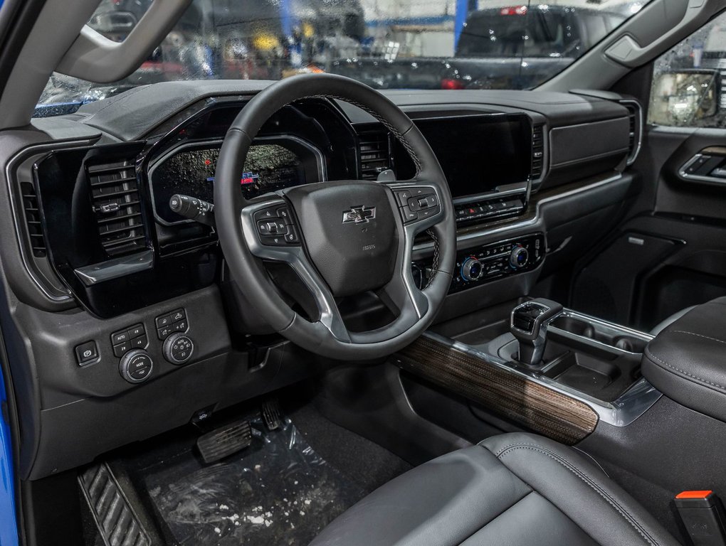 2026 Chevrolet Silverado 1500 in St-Jérôme, Quebec - 12 - w1024h768px