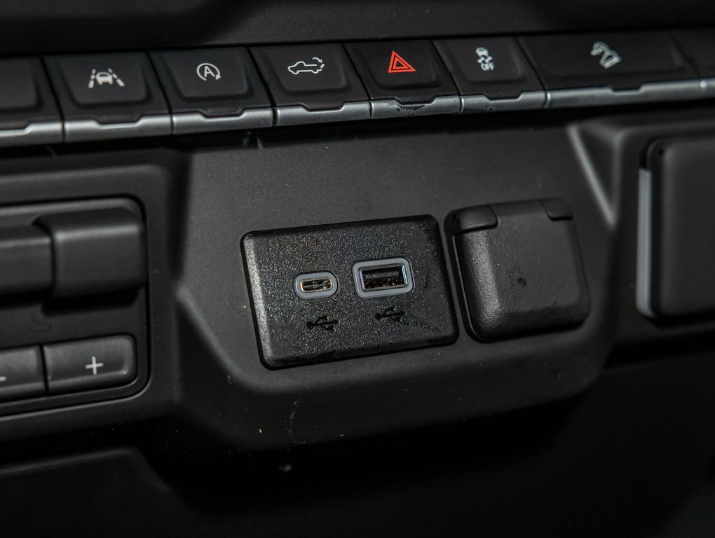 Chevrolet Silverado 1500  2026 à St-Jérôme, Québec - 26 - w1024h768px