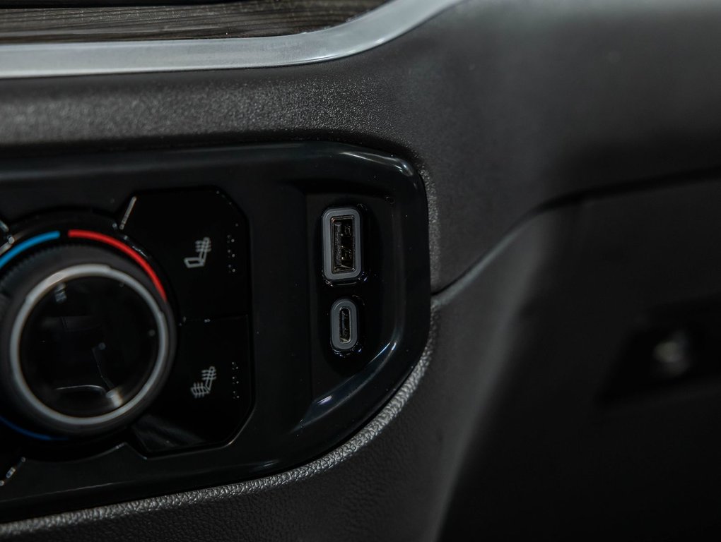 2026 Chevrolet Silverado 1500 in St-Jérôme, Quebec - 30 - w1024h768px