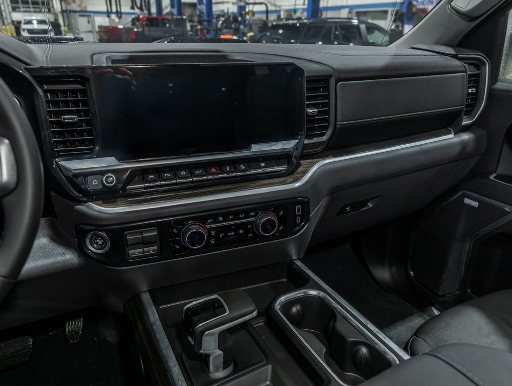 2026 Chevrolet Silverado 1500 in St-Jérôme, Quebec - 20 - w1024h768px