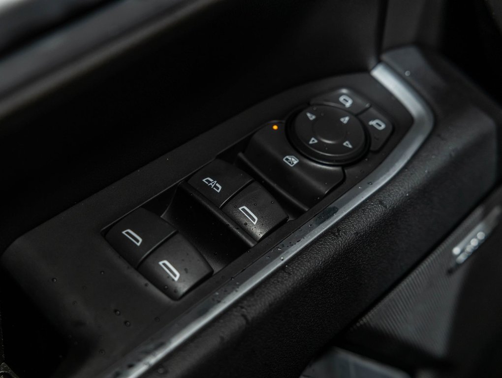 2026 Chevrolet Silverado 1500 in St-Jérôme, Quebec - 29 - w1024h768px