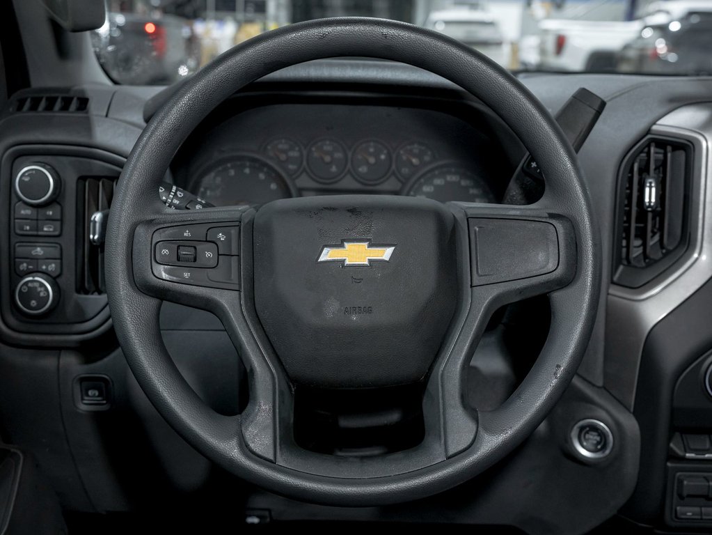 Chevrolet Silverado 1500  2026 à St-Jérôme, Québec - 12 - w1024h768px