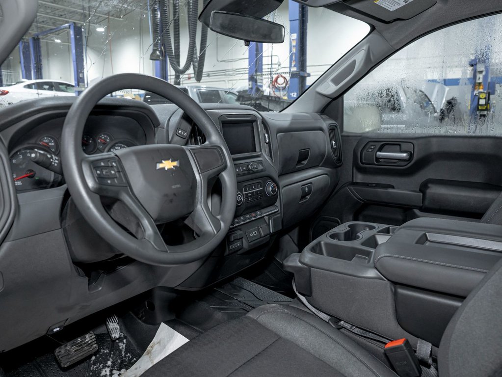 Chevrolet Silverado 1500  2026 à St-Jérôme, Québec - 11 - w1024h768px