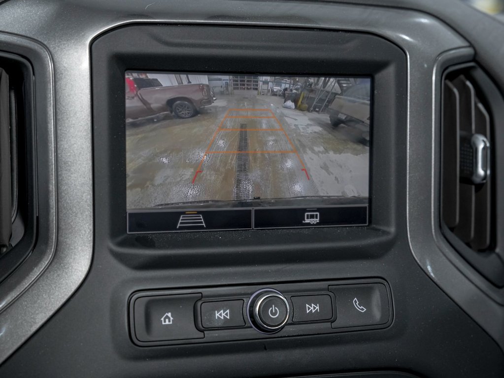 Chevrolet Silverado 1500  2026 à St-Jérôme, Québec - 16 - w1024h768px