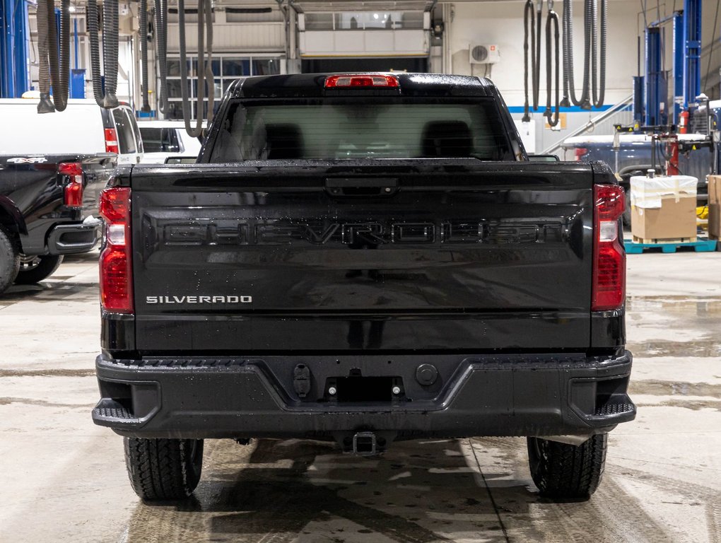 2026 Chevrolet Silverado 1500 in St-Jérôme, Quebec - 6 - w1024h768px
