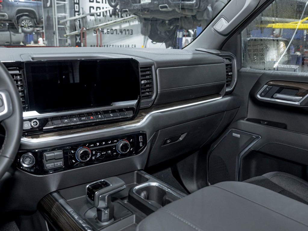 2026 Chevrolet Silverado 1500 in St-Jérôme, Quebec - 20 - w1024h768px