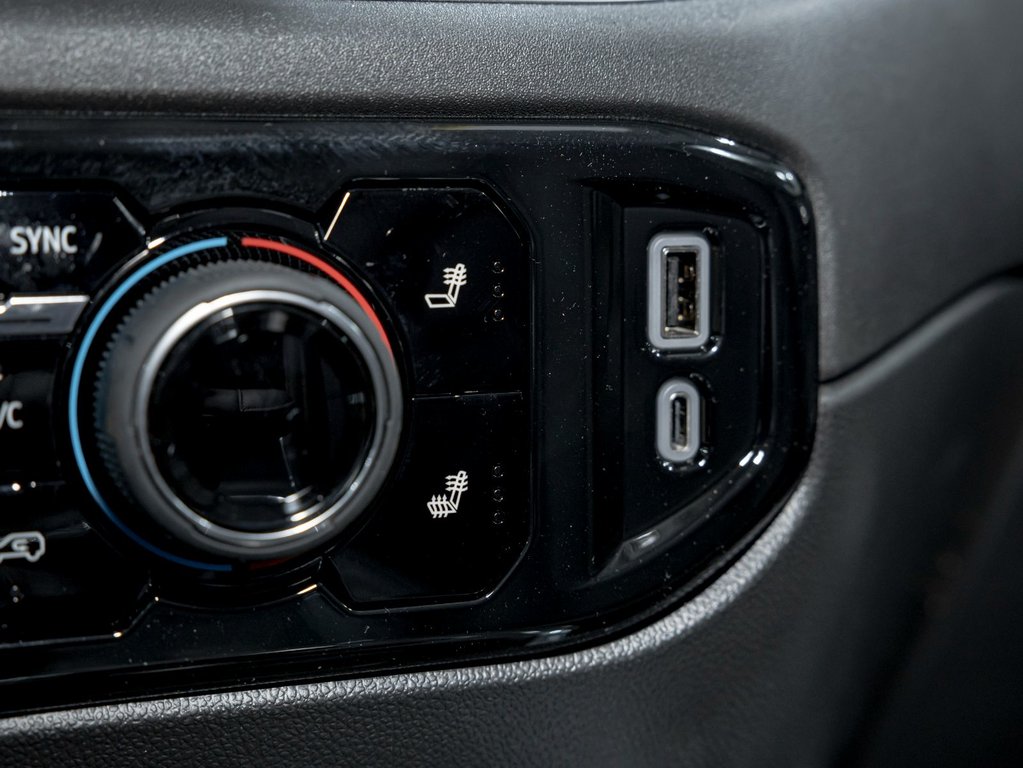 2026 Chevrolet Silverado 1500 in St-Jérôme, Quebec - 23 - w1024h768px