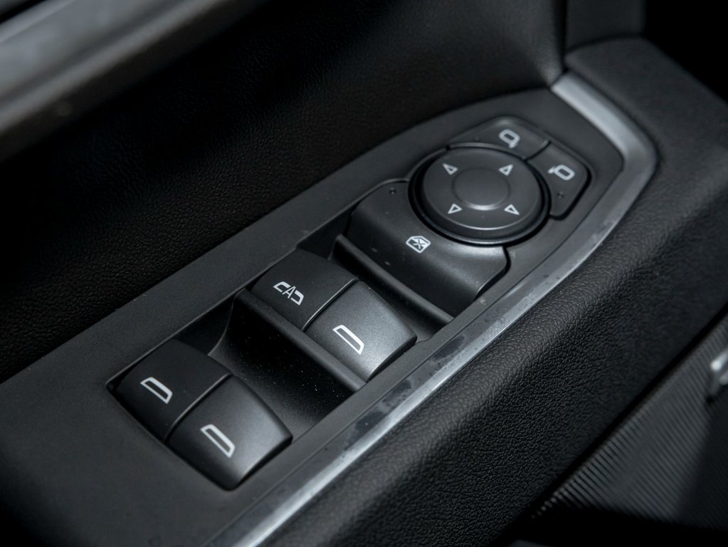 2026 Chevrolet Silverado 1500 in St-Jérôme, Quebec - 29 - w1024h768px