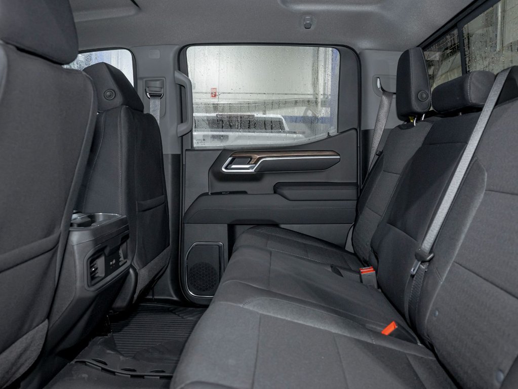 2026 Chevrolet Silverado 1500 in St-Jérôme, Quebec - 32 - w1024h768px