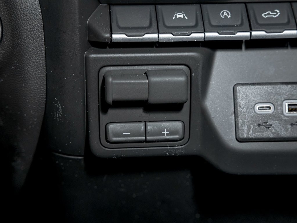 2026 Chevrolet Silverado 1500 in St-Jérôme, Quebec - 22 - w1024h768px