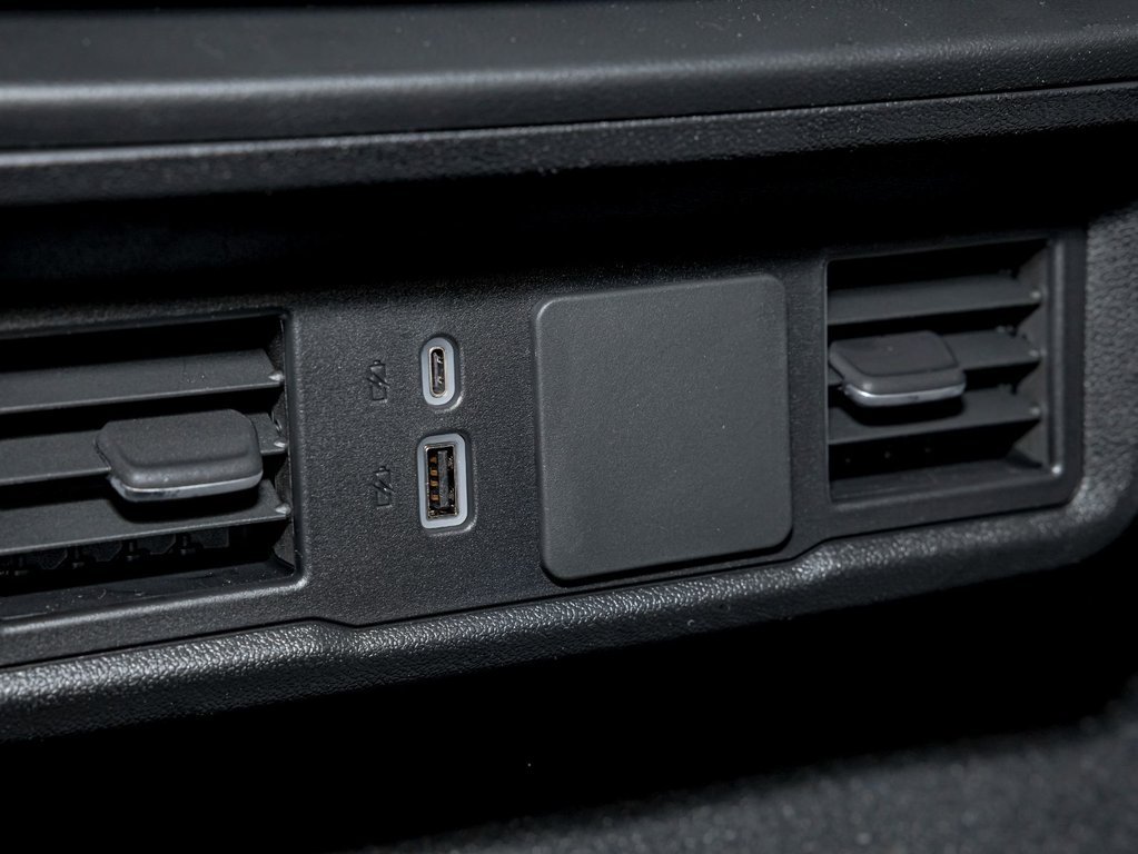 2026 Chevrolet Silverado 1500 in St-Jérôme, Quebec - 29 - w1024h768px