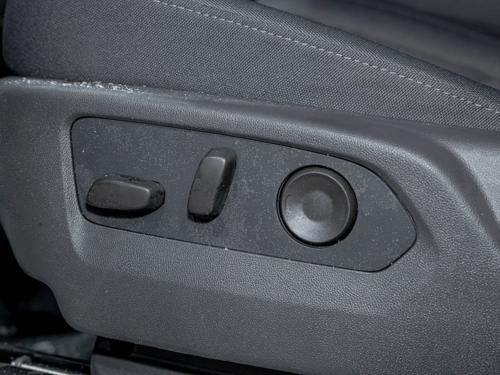 2026 Chevrolet Silverado 1500 in St-Jérôme, Quebec - 23 - w1024h768px