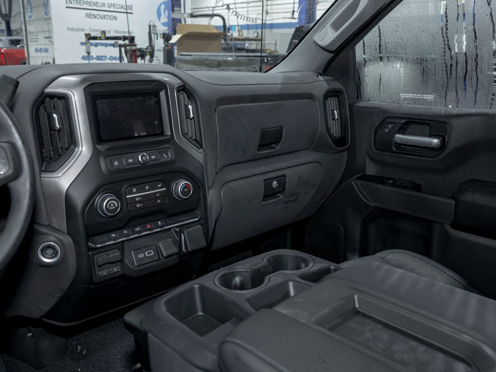 2026 Chevrolet Silverado 1500 in St-Jérôme, Quebec - 17 - w1024h768px