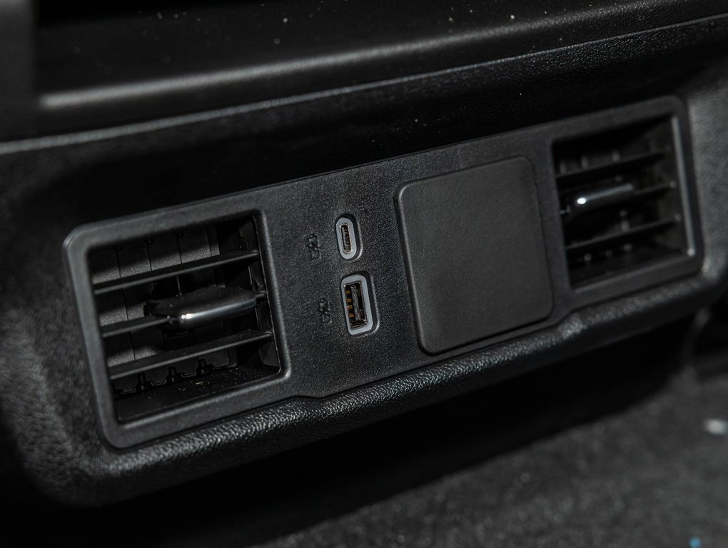 2026 Chevrolet Silverado 1500 in St-Jérôme, Quebec - 29 - w1024h768px