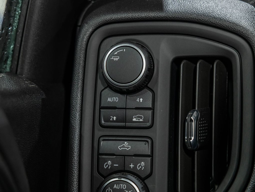 2026 Chevrolet Silverado 1500 in St-Jérôme, Quebec - 20 - w1024h768px
