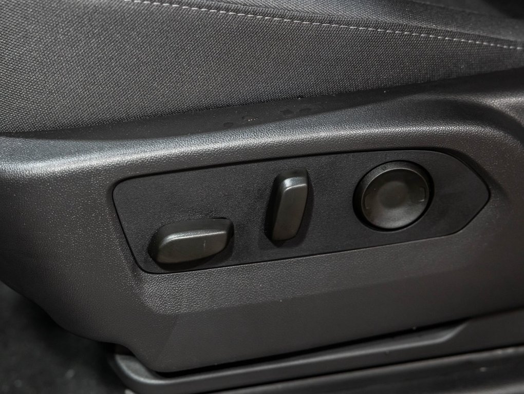 2026 Chevrolet Silverado 1500 in St-Jérôme, Quebec - 23 - w1024h768px