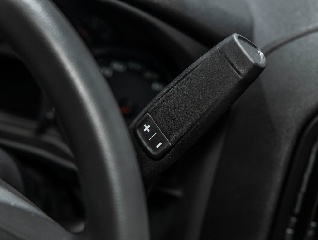 2026 Chevrolet Silverado 1500 in St-Jérôme, Quebec - 15 - w1024h768px