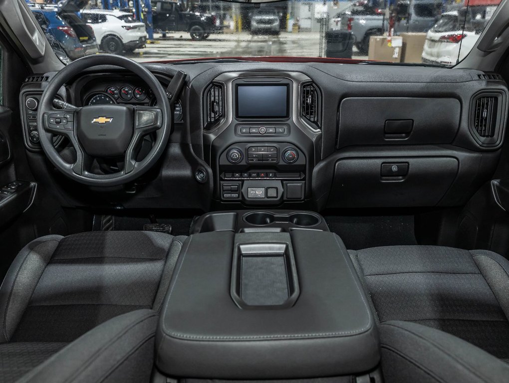 2026 Chevrolet Silverado 1500 in St-Jérôme, Quebec - 4 - w1024h768px