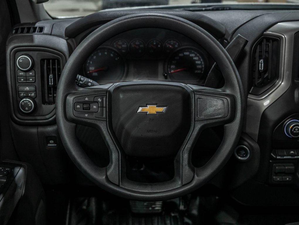 Chevrolet Silverado 1500  2026 à St-Jérôme, Québec - 12 - w1024h768px