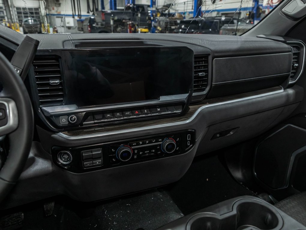 Chevrolet Silverado 1500  2026 à St-Jérôme, Québec - 20 - w1024h768px