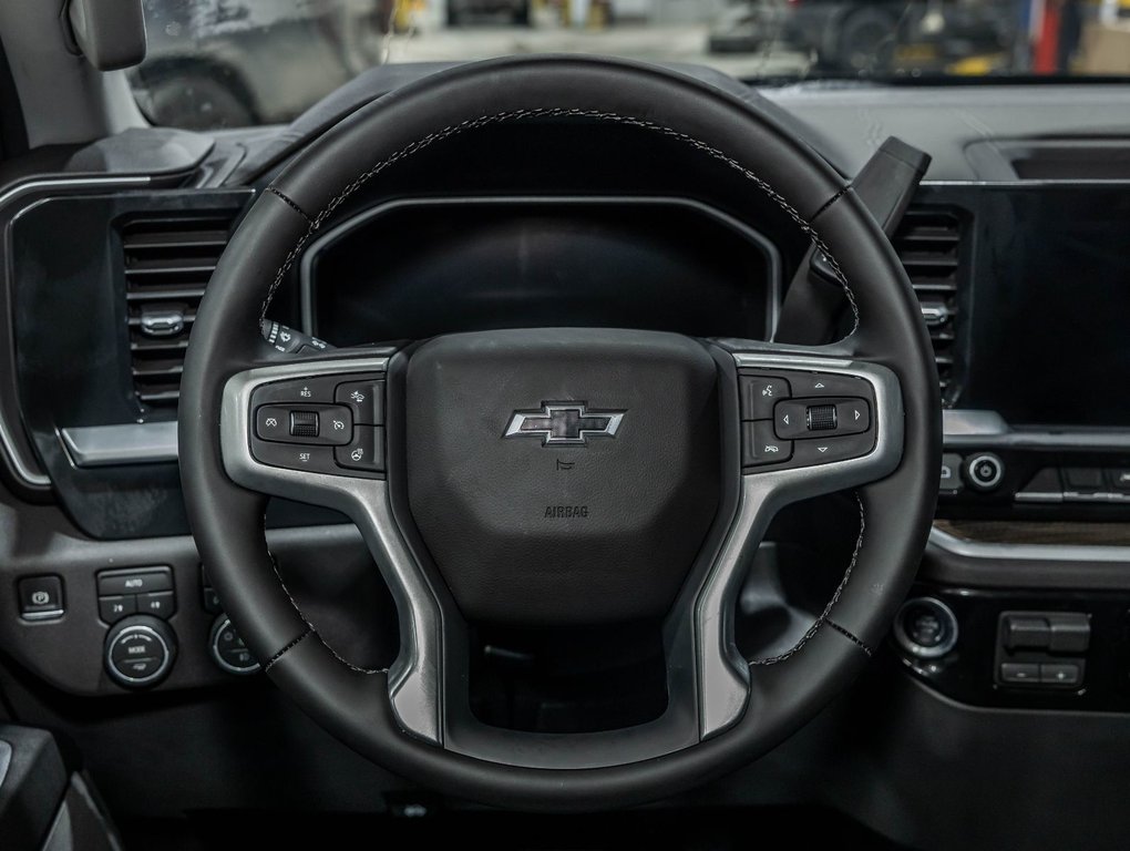 Chevrolet Silverado 1500  2026 à St-Jérôme, Québec - 13 - w1024h768px