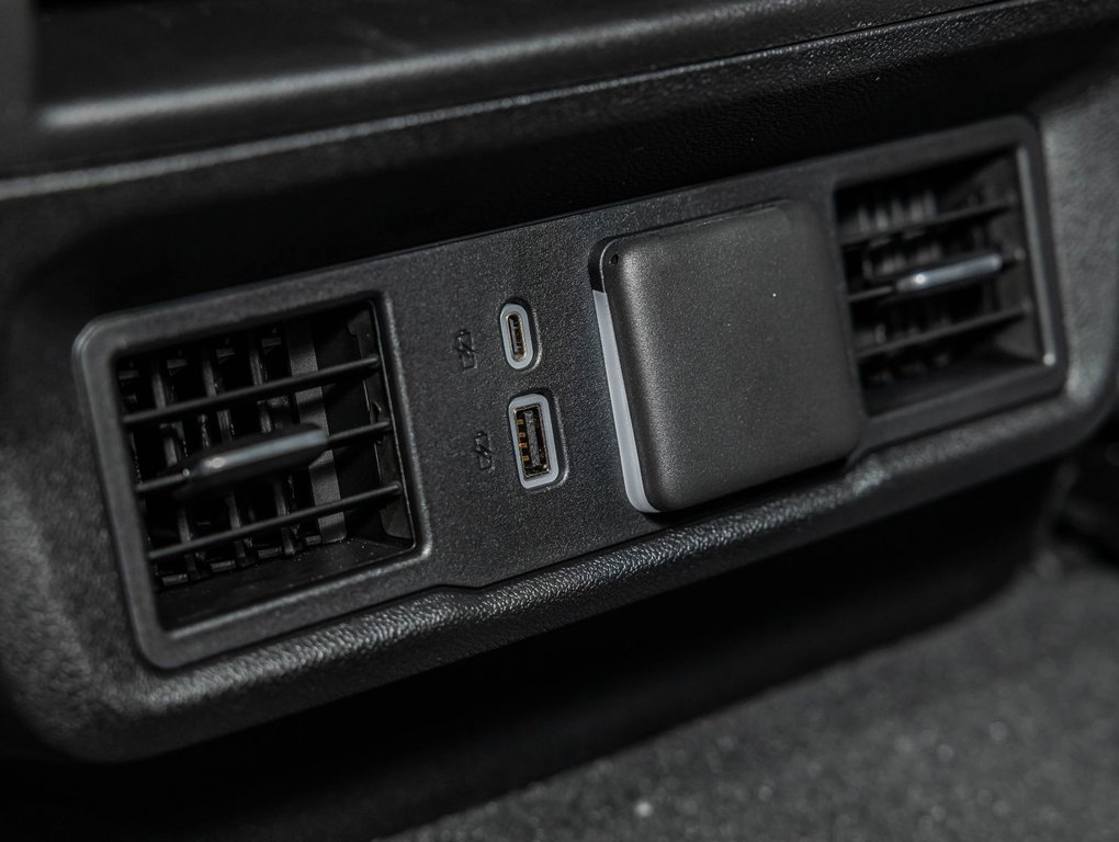 Chevrolet Silverado 1500  2026 à St-Jérôme, Québec - 33 - w1024h768px