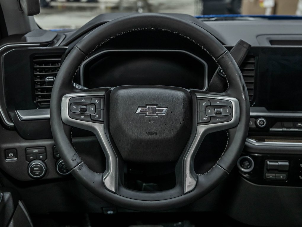 Chevrolet Silverado 1500  2026 à St-Jérôme, Québec - 13 - w1024h768px