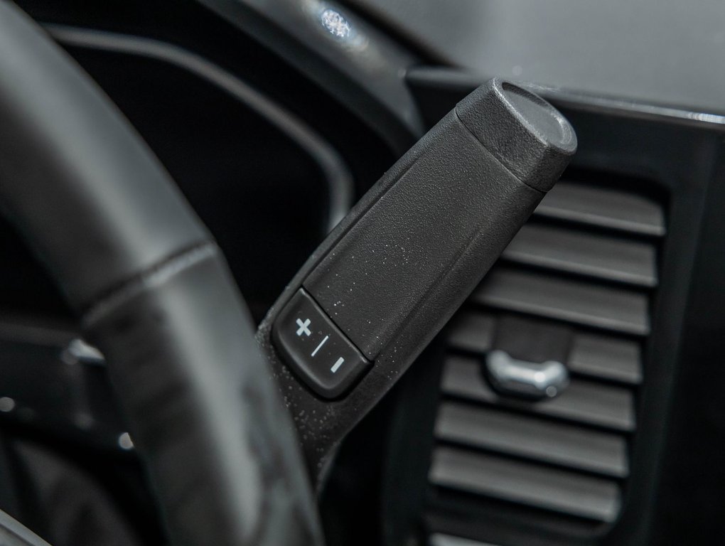 Chevrolet Silverado 1500  2026 à St-Jérôme, Québec - 17 - w1024h768px