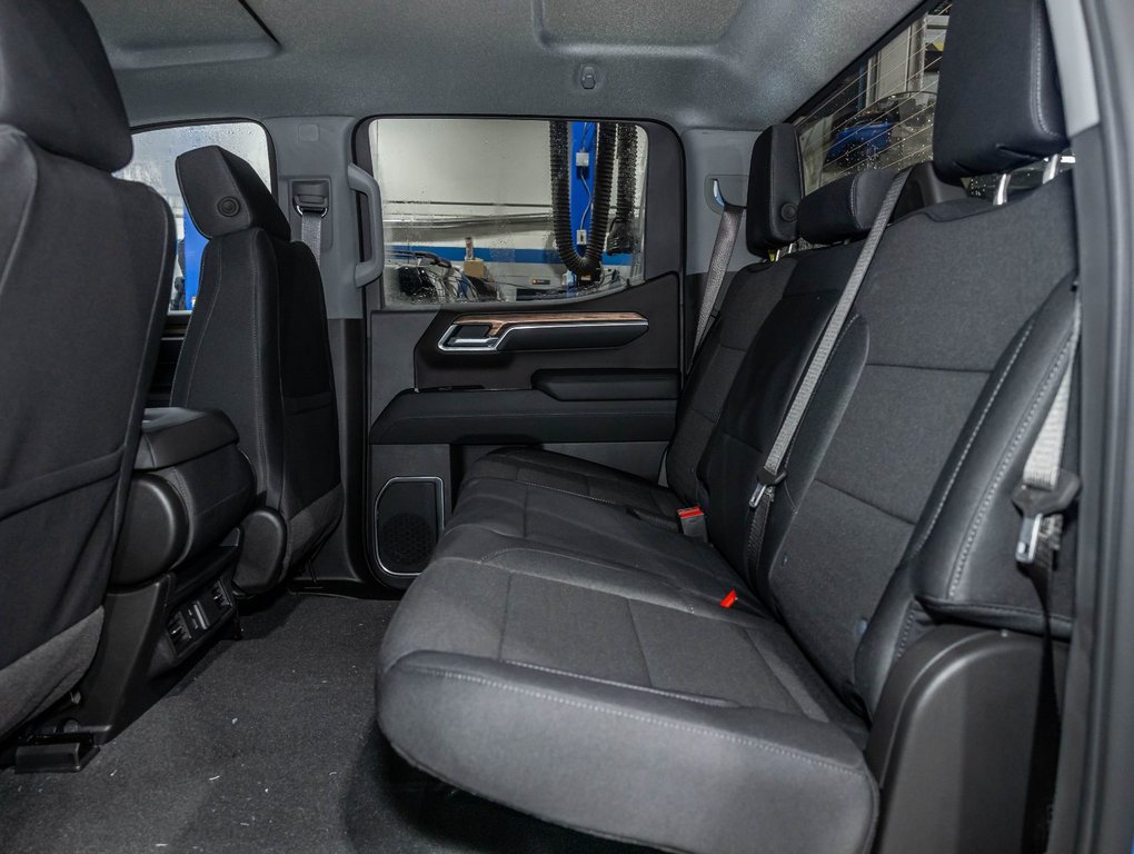 Chevrolet Silverado 1500  2026 à St-Jérôme, Québec - 32 - w1024h768px