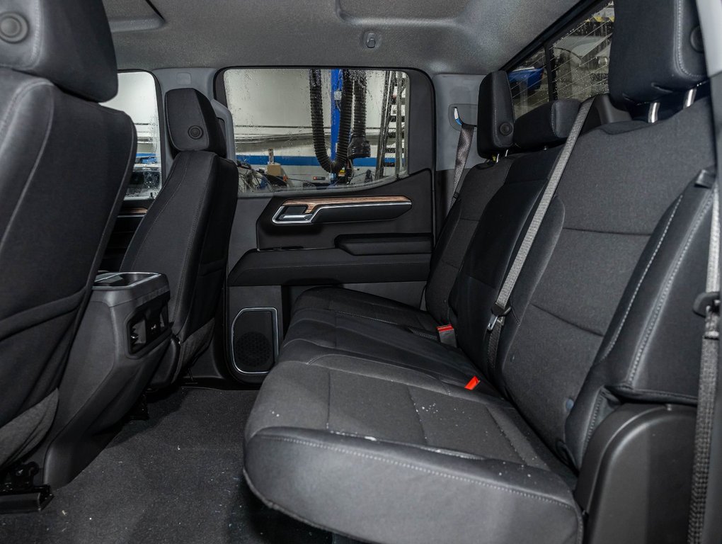 2026 Chevrolet Silverado 1500 in St-Jérôme, Quebec - 31 - w1024h768px