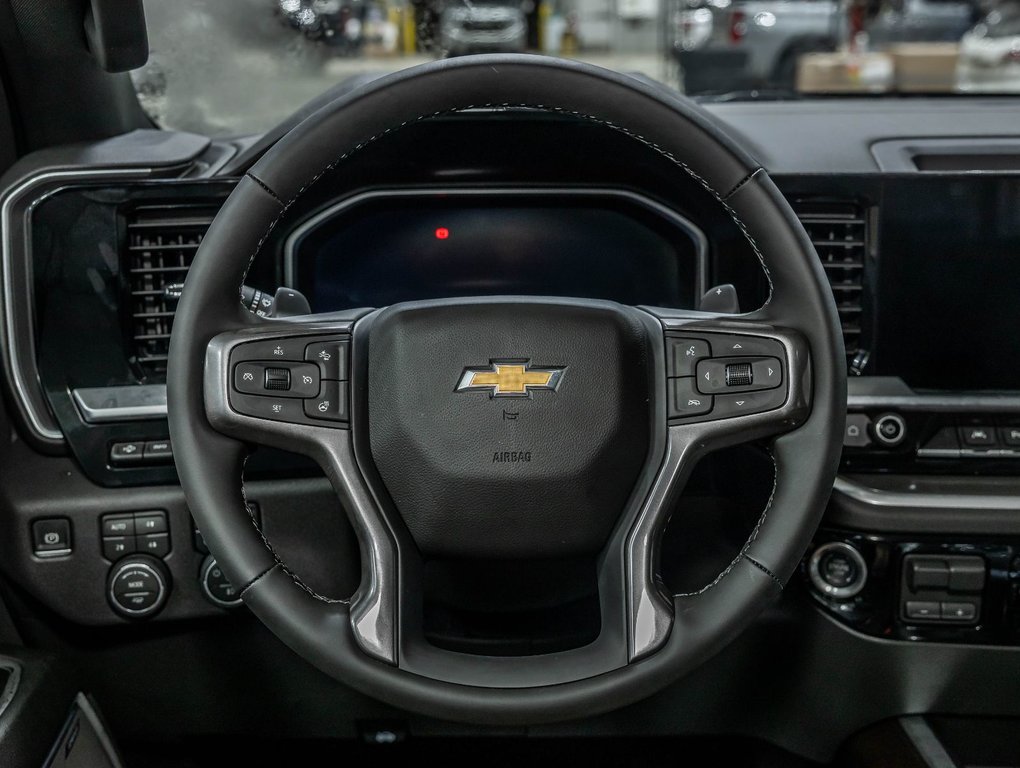 Chevrolet Silverado 1500  2026 à St-Jérôme, Québec - 13 - w1024h768px