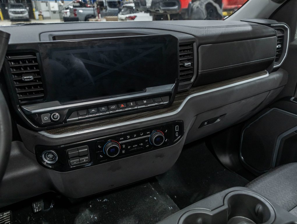 Chevrolet Silverado 1500  2026 à St-Jérôme, Québec - 20 - w1024h768px