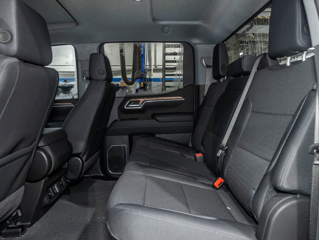 Chevrolet Silverado 1500  2026 à St-Jérôme, Québec - 32 - w1024h768px