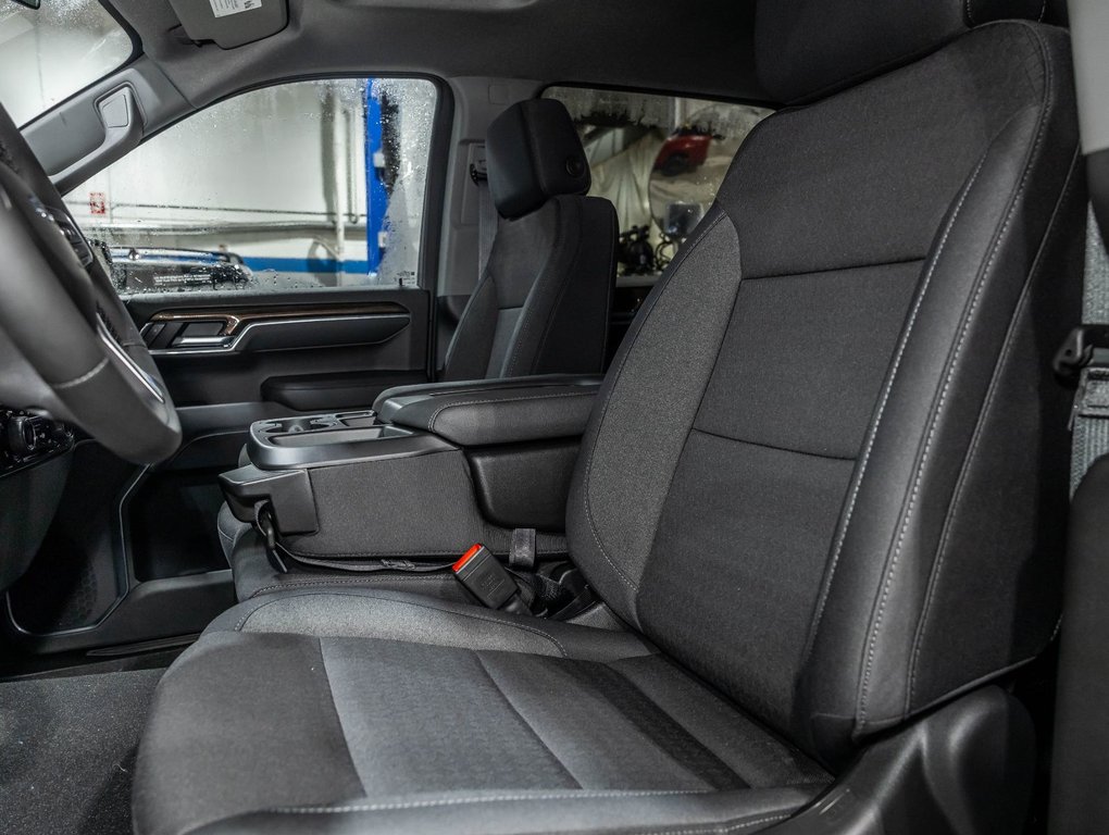 Chevrolet Silverado 1500  2026 à St-Jérôme, Québec - 11 - w1024h768px
