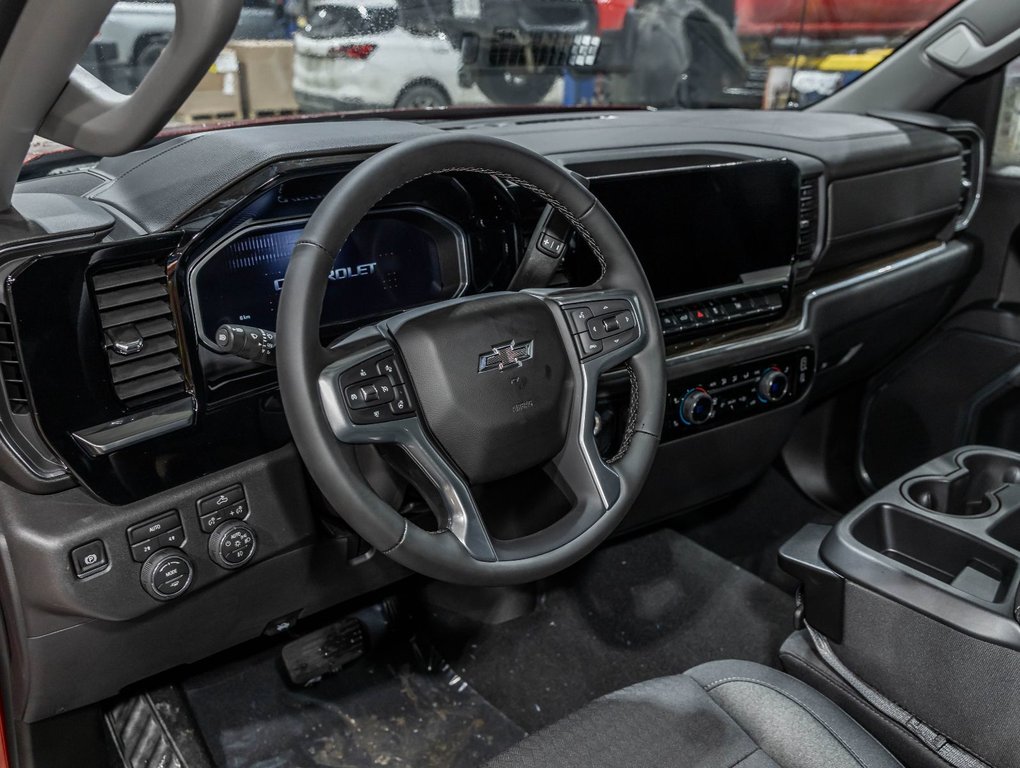 Chevrolet Silverado 1500  2026 à St-Jérôme, Québec - 12 - w1024h768px