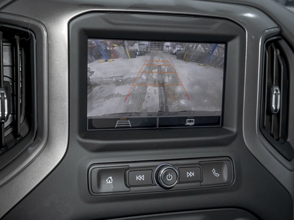 Chevrolet Silverado 1500  2026 à St-Jérôme, Québec - 16 - w1024h768px