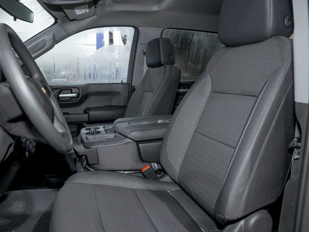 2026 Chevrolet Silverado 1500 in St-Jérôme, Quebec - 10 - w1024h768px