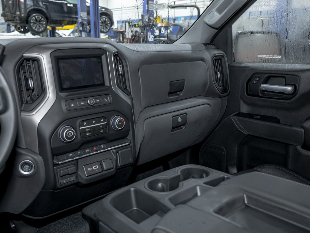 Chevrolet Silverado 1500  2026 à St-Jérôme, Québec - 17 - w1024h768px